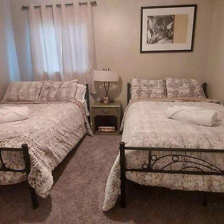Cheerful 3 Bedroom House. Great Location 콜로라도스프링스 외부 사진