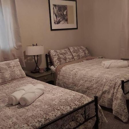 Cheerful 3 Bedroom House. Great Location 콜로라도스프링스 외부 사진