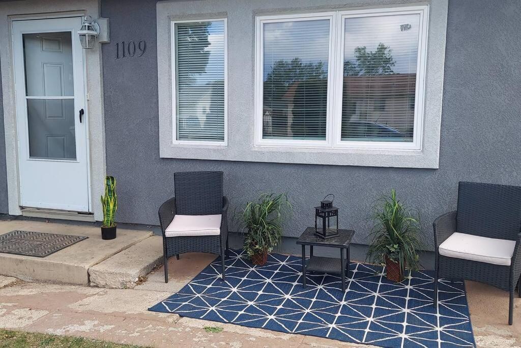 Cheerful 3 Bedroom House. Great Location 콜로라도스프링스 외부 사진