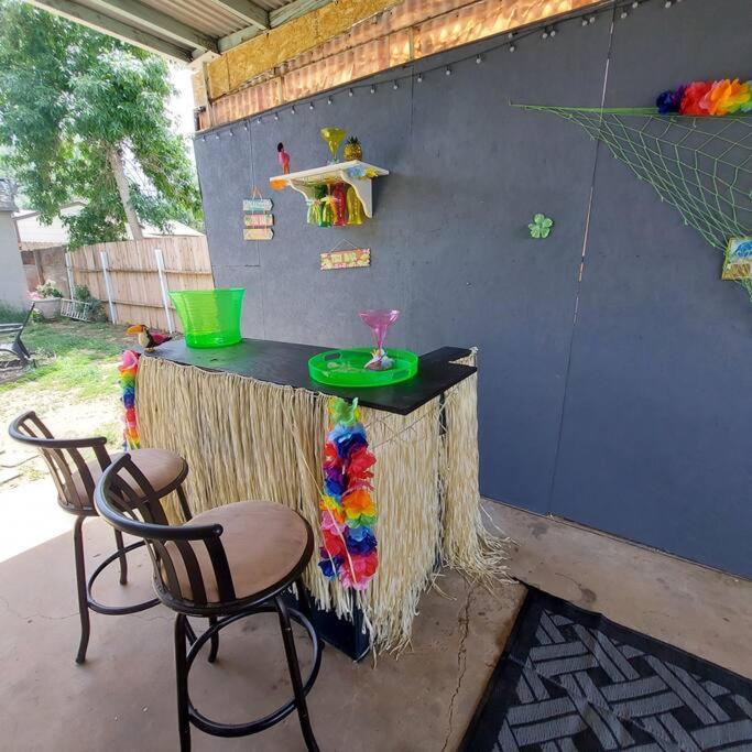 Cheerful 3 Bedroom House. Great Location 콜로라도스프링스 외부 사진