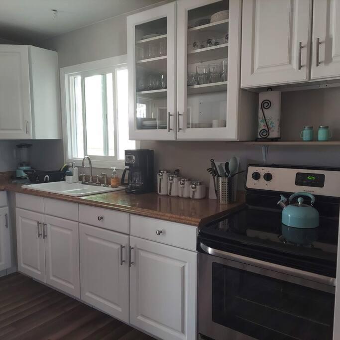 Cheerful 3 Bedroom House. Great Location 콜로라도스프링스 외부 사진