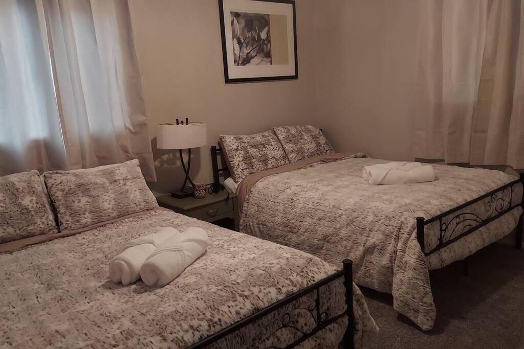 Cheerful 3 Bedroom House. Great Location 콜로라도스프링스 외부 사진